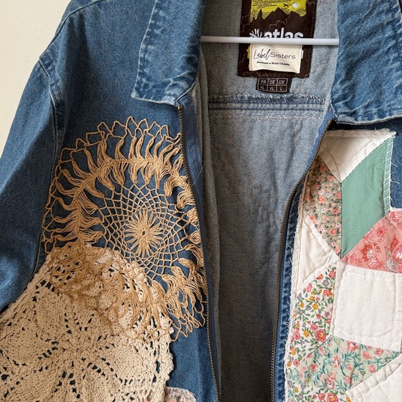 ⭐️ Handmade Upcycled Patchwork -DENIM JACKET- Doily Quilt Vintage - Picture 2 of 4